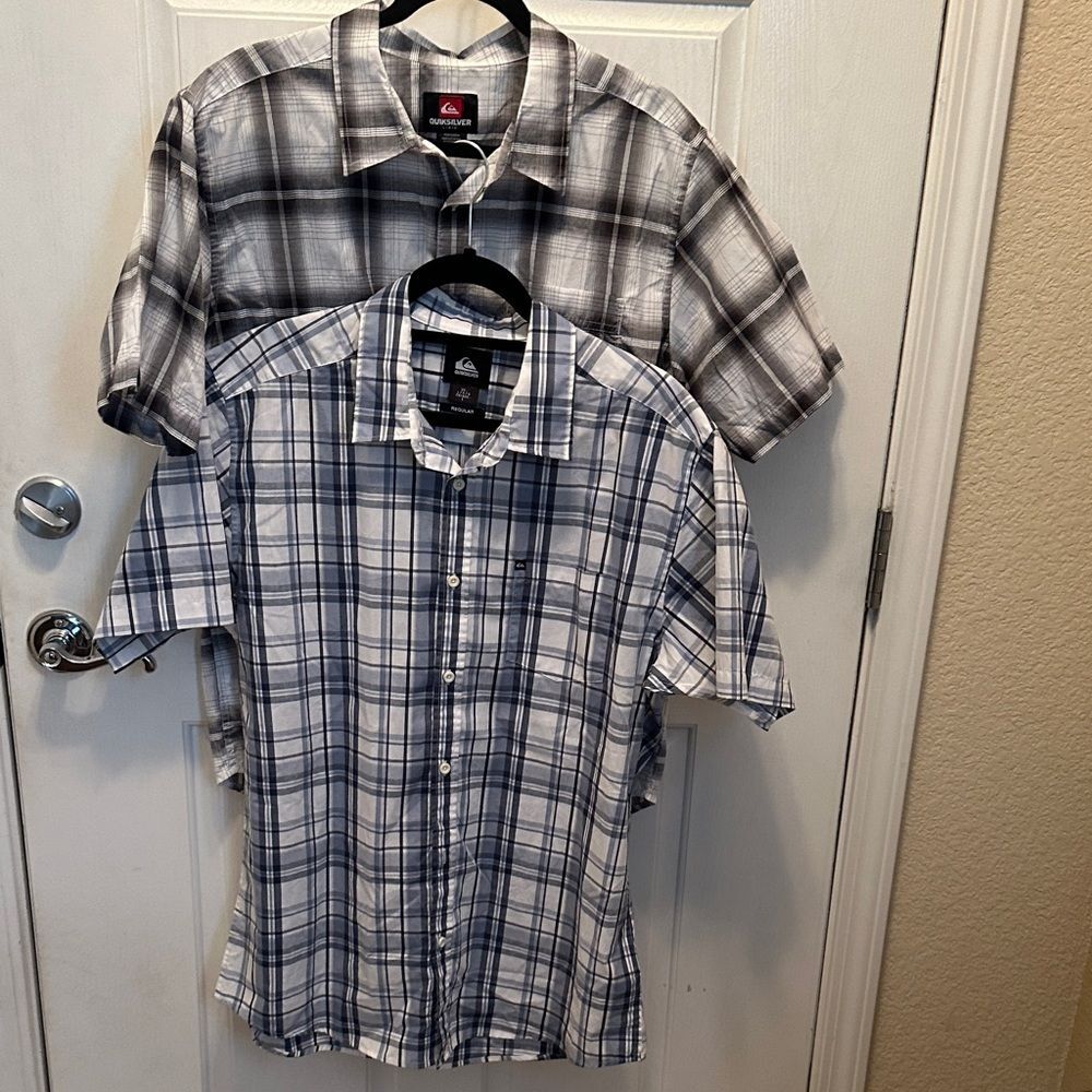 Quiksilver Two Men’s Plaid Button Down Shirts Black/Gray and Blue/White L